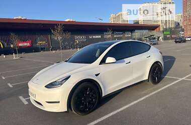 Tesla Model Y  2022