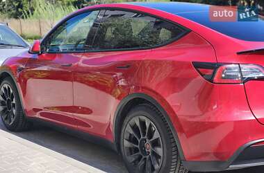 Tesla Model Y  2021