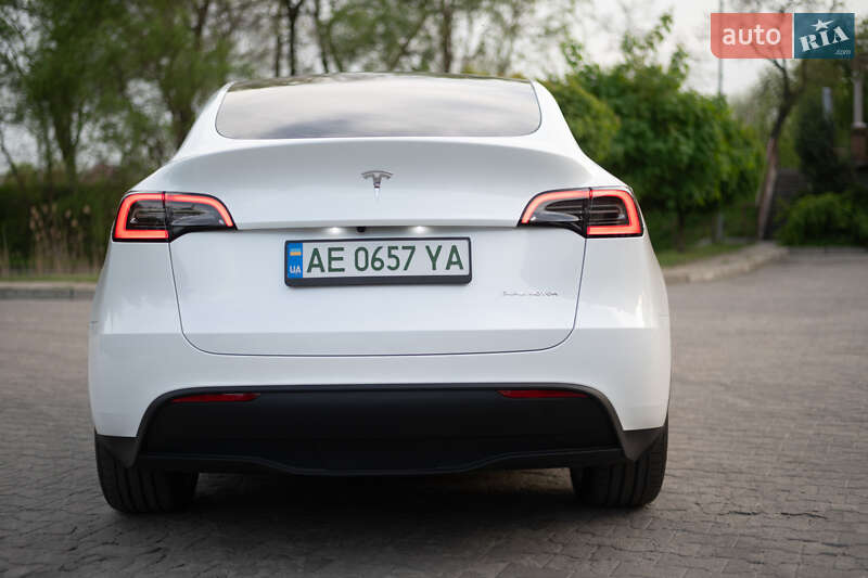 Внедорожник / Кроссовер Tesla Model Y 2023 в Днепре фото 27 Внедорожник / Кроссовер Tesla Model Y 2023 в Днепре