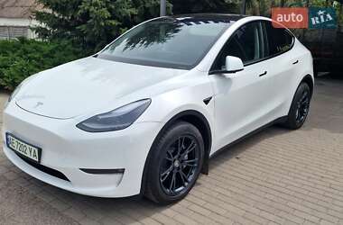 Tesla Model Y  2023