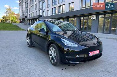 Tesla Model Y  2020