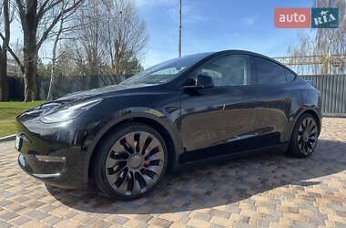 Tesla Model Y  2021
