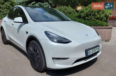 Tesla Model Y  2022