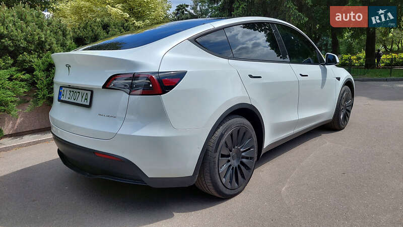 Внедорожник / Кроссовер Tesla Model Y 2022 в Киеве