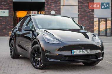 Tesla Model Y  2023
