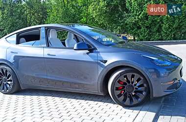 Tesla Model Y  2022