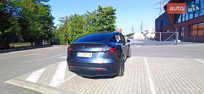 Внедорожник / Кроссовер Tesla Model Y 2022 в Львове