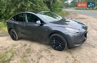 Tesla Model Y  2021