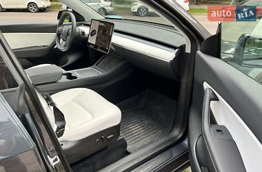 Внедорожник / Кроссовер Tesla Model Y 2021 в Киеве