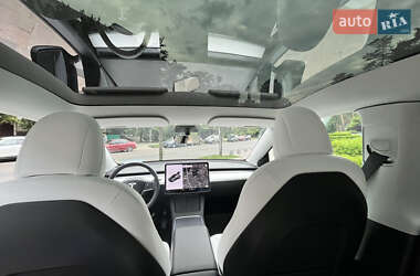 Внедорожник / Кроссовер Tesla Model Y 2021 в Киеве