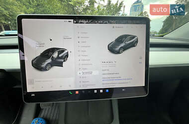 Внедорожник / Кроссовер Tesla Model Y 2021 в Киеве