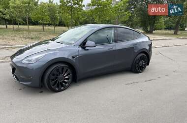 Tesla Model Y  2023
