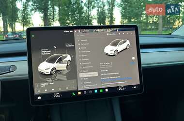 Внедорожник / Кроссовер Tesla Model Y 2022 в Киеве