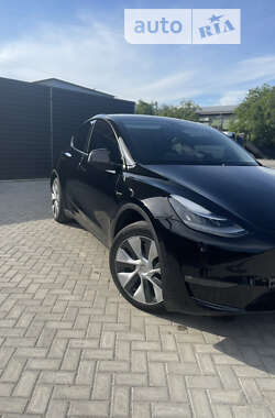 Tesla Model Y  2022