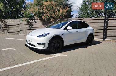 Внедорожник / Кроссовер Tesla Model Y 2020 в Киеве
