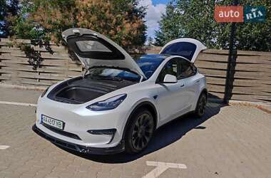 Внедорожник / Кроссовер Tesla Model Y 2020 в Киеве