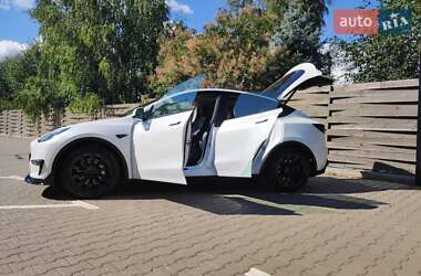 Внедорожник / Кроссовер Tesla Model Y 2020 в Киеве