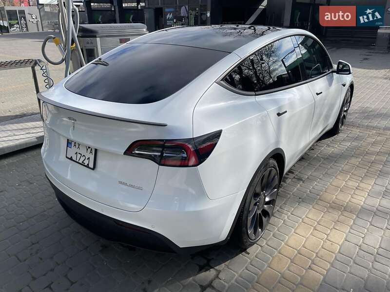 Позашляховик / Кросовер Tesla Model Y 2020 в Харкові
