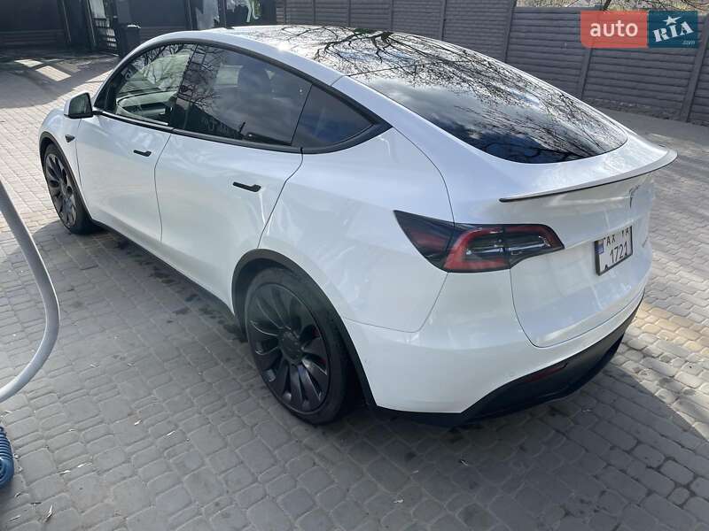 Позашляховик / Кросовер Tesla Model Y 2020 в Харкові