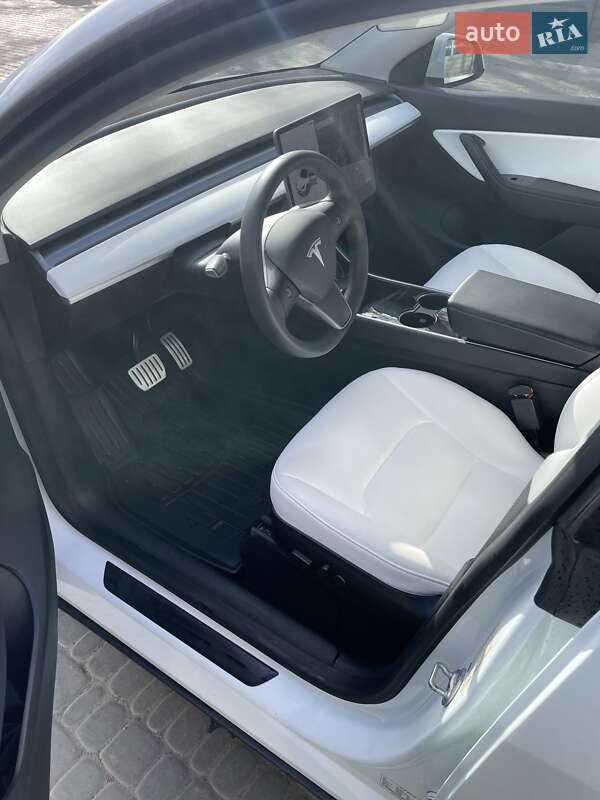 Позашляховик / Кросовер Tesla Model Y 2020 в Харкові