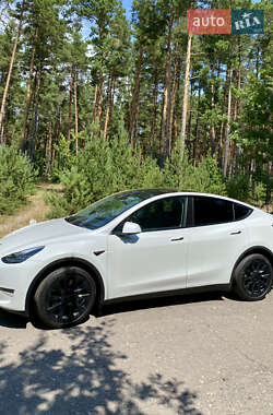 Tesla Model Y 2021