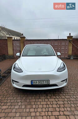 Tesla Model Y  2022
