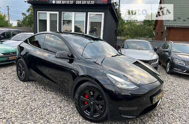 Tesla Model Y  2022
