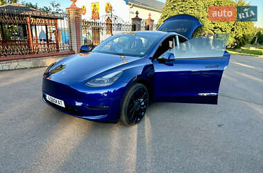 Tesla Model Y  2022