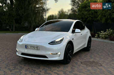 Tesla Model Y  2023