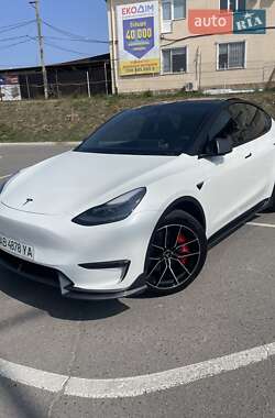 Tesla Model Y  2023