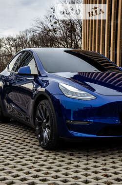 Tesla Model Y  2022