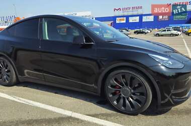 Tesla Model Y  2021