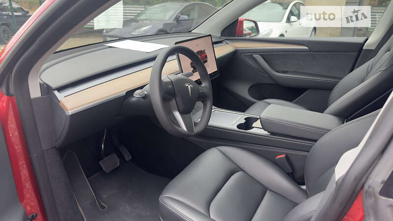 Позашляховик / Кросовер Tesla Model Y 2023 в Виноградові