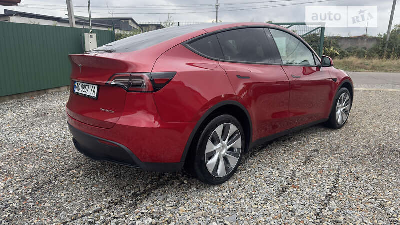 Позашляховик / Кросовер Tesla Model Y 2023 в Виноградові
