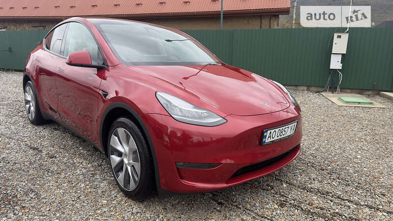 Позашляховик / Кросовер Tesla Model Y 2023 в Виноградові
