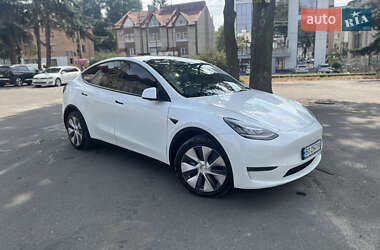 Tesla Model Y 2020