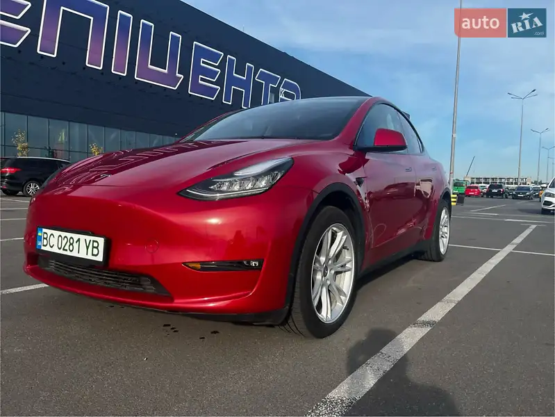 Tesla Model Y 2021