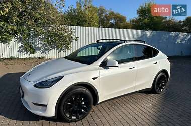 Tesla Model Y  2021