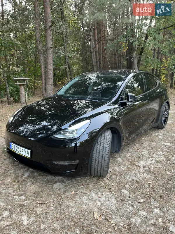 Tesla Model Y