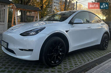 Tesla Model Y  2022