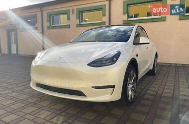 Tesla Model Y  2023