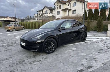 Tesla Model Y  2021