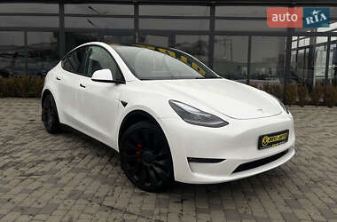 Tesla Model Y  2023