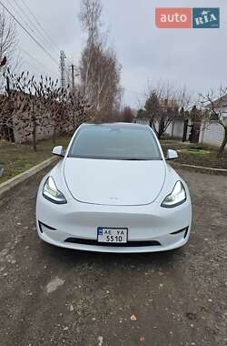 Tesla Model Y  2021