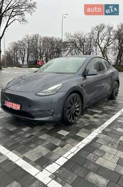 Tesla Model Y  2022