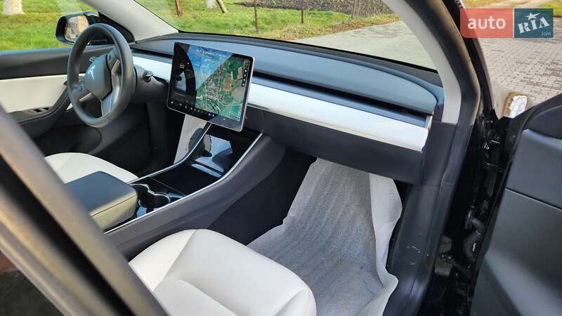 Внедорожник / Кроссовер Tesla Model Y 2020 в Львове