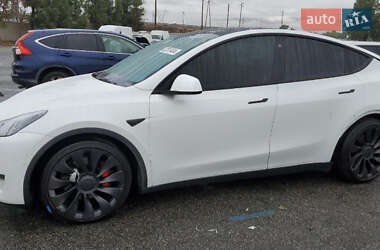 Tesla Model Y  2022