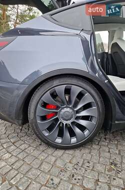 Внедорожник / Кроссовер Tesla Model Y 2022 в Днепре