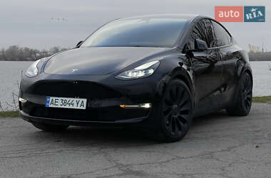 Tesla Model Y  2022