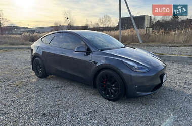 Tesla Model Y  2022